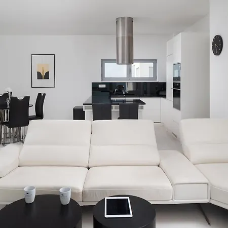 Apartment Suncana *