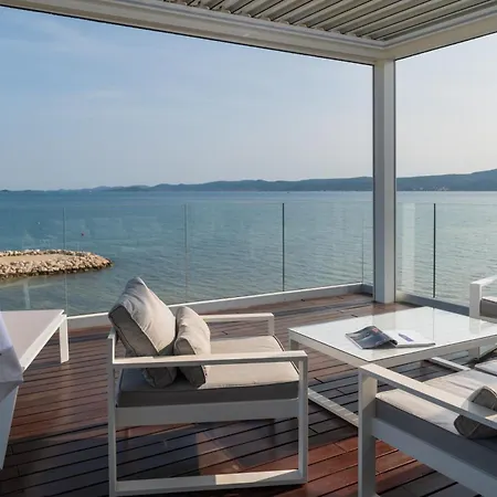 アパート Suncana