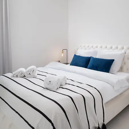 Suncana アパート *