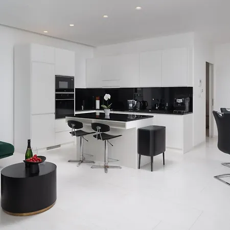 Suncana Apartman *
